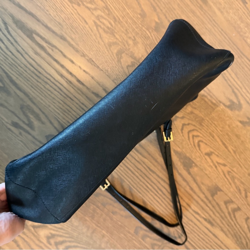 Tory Burch Black Leather ‘yoke’ buckle Tote Bag - Picture 6 of 10